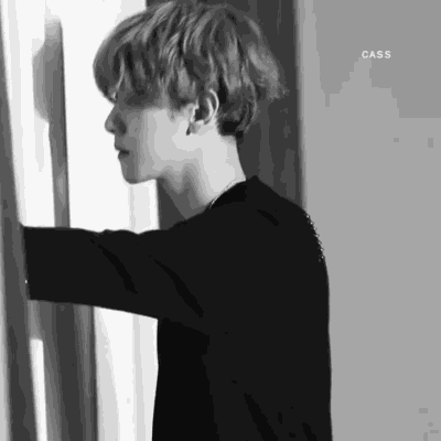 边伯贤黑白色系神图氛围感拉满好高级