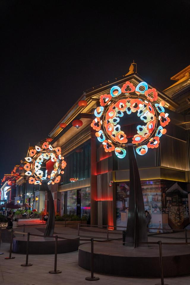 大唐不夜城中国最有名的一条步行街