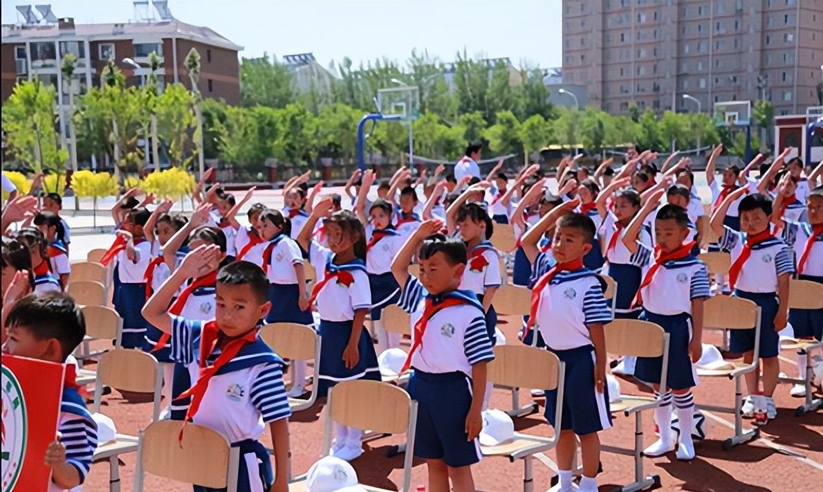 中小学生不用8点前到校了？中小学上课时间有变动，预计9月落实休闲区蓝鸢梦想 - Www.slyday.coM