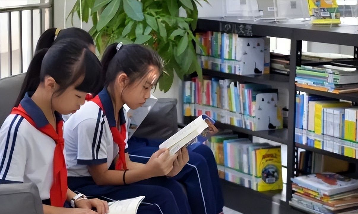 中小学生不用8点前到校了？中小学上课时间有变动，预计9月落实休闲区蓝鸢梦想 - Www.slyday.coM