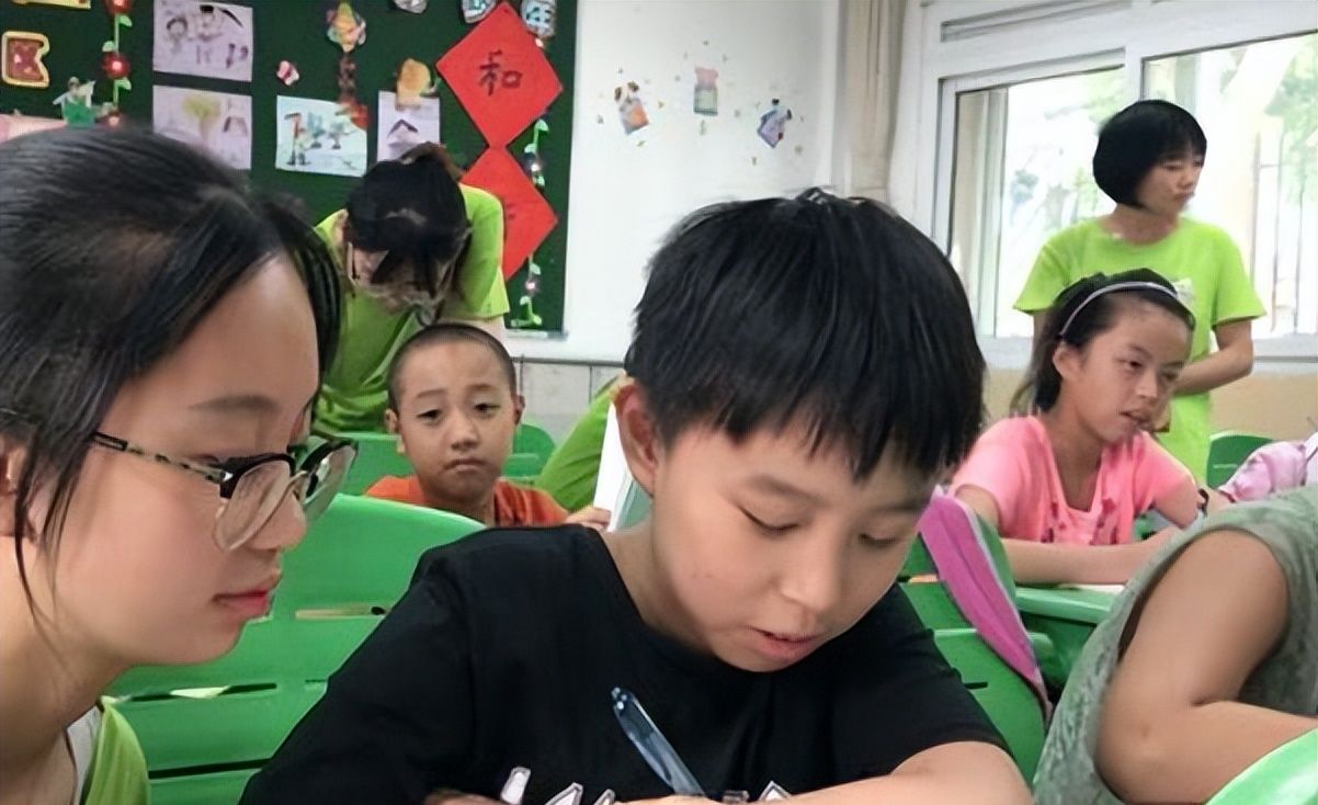 中小学生不用8点前到校了？中小学上课时间有变动，预计9月落实休闲区蓝鸢梦想 - Www.slyday.coM