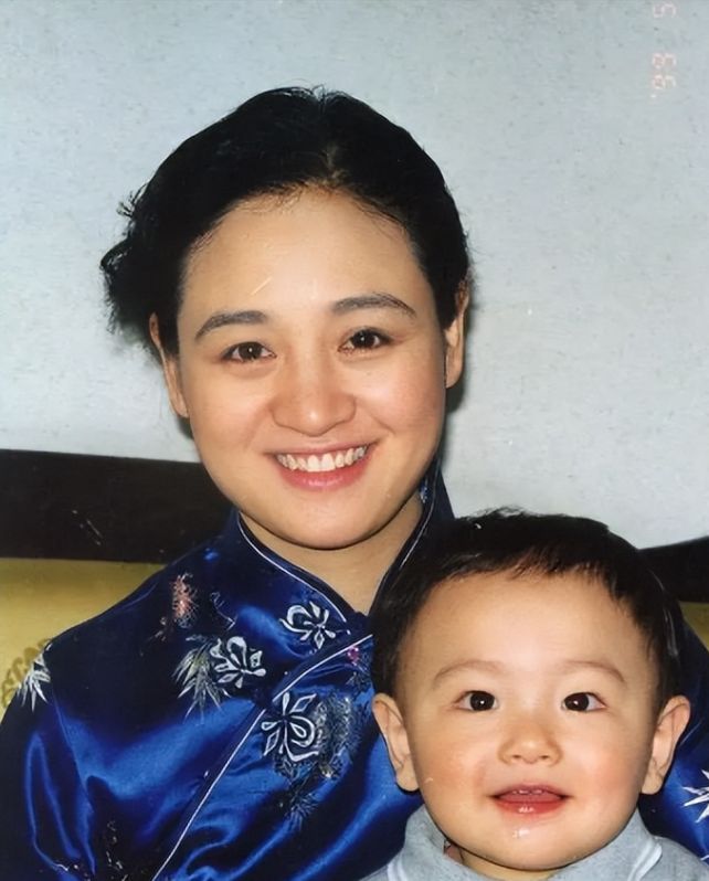 从《雪山飞狐》到《上阳赋》,曾比肩巩俐的伍宇娟,现状怎样?