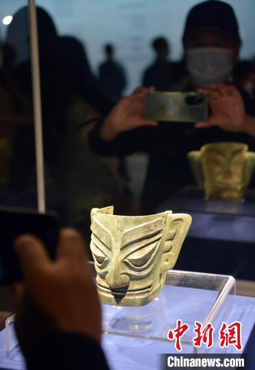 三星堆文物福州吸眼球