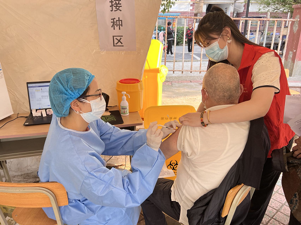 志愿者接种疫苗图片图片