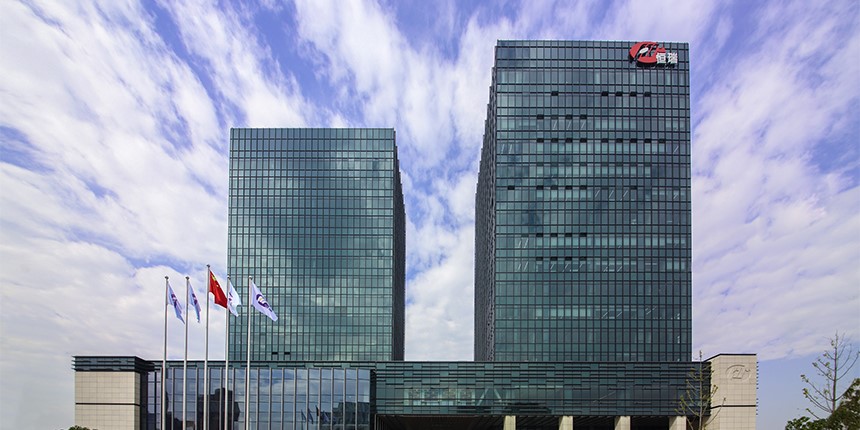 业绩下滑高层动荡药茅恒瑞医药进入多事之秋