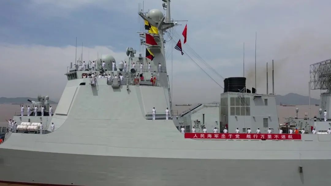 启航这次是苏州舰南通舰巢湖舰