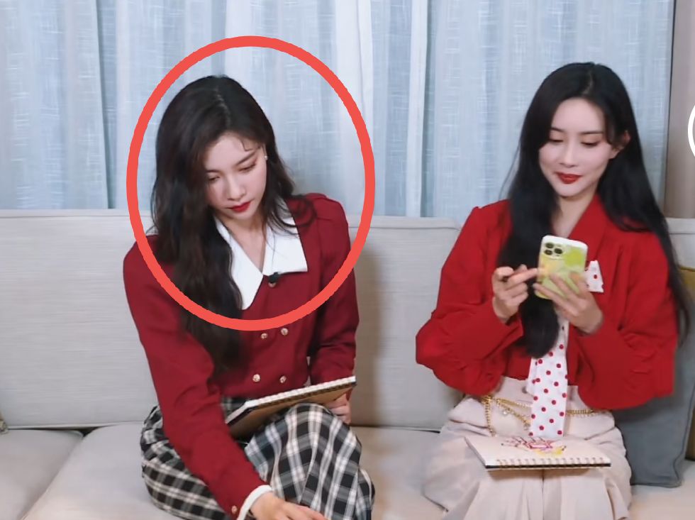 《奔跑吧》花絮：名字备注惹祸了，宋妍霏当场黑脸质疑孟子义休闲区蓝鸢梦想 - Www.slyday.coM