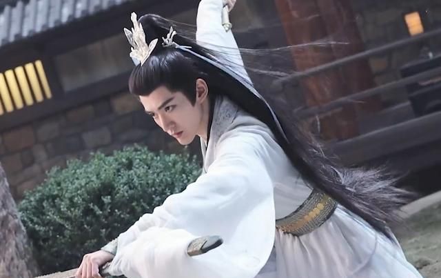 《长月烬明》官方发新海报,罗云熙毛领超帅,白鹿的这套真好看!休闲区蓝鸢梦想 - Www.slyday.coM 《长月烬明》官方发新海报,罗云熙毛领超帅,白鹿的这套真好看!休闲区蓝鸢梦想 - Www.slyday.coM