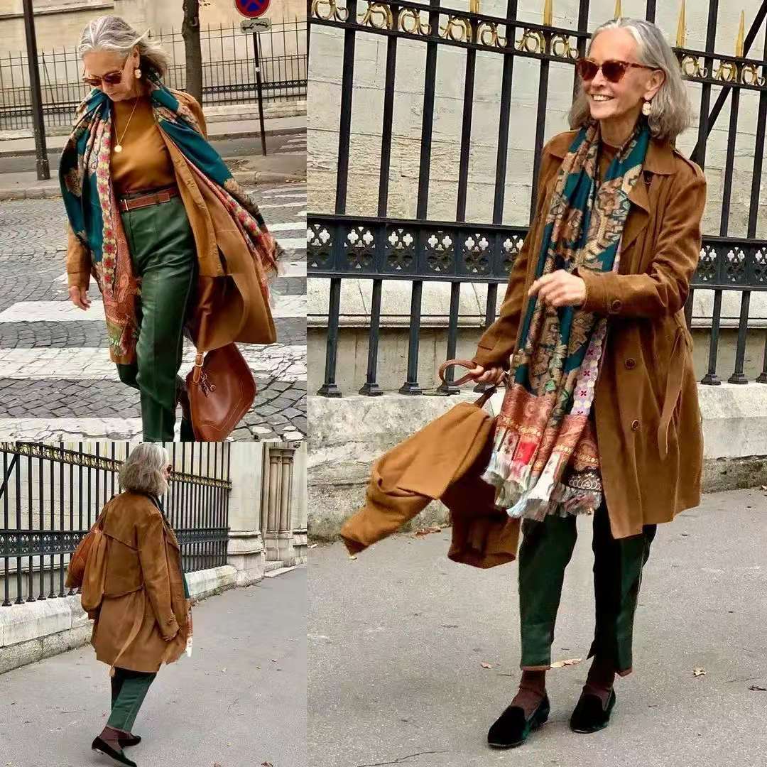 70岁的法国老奶奶穿衣优雅而素净是老年人搭配的榜样