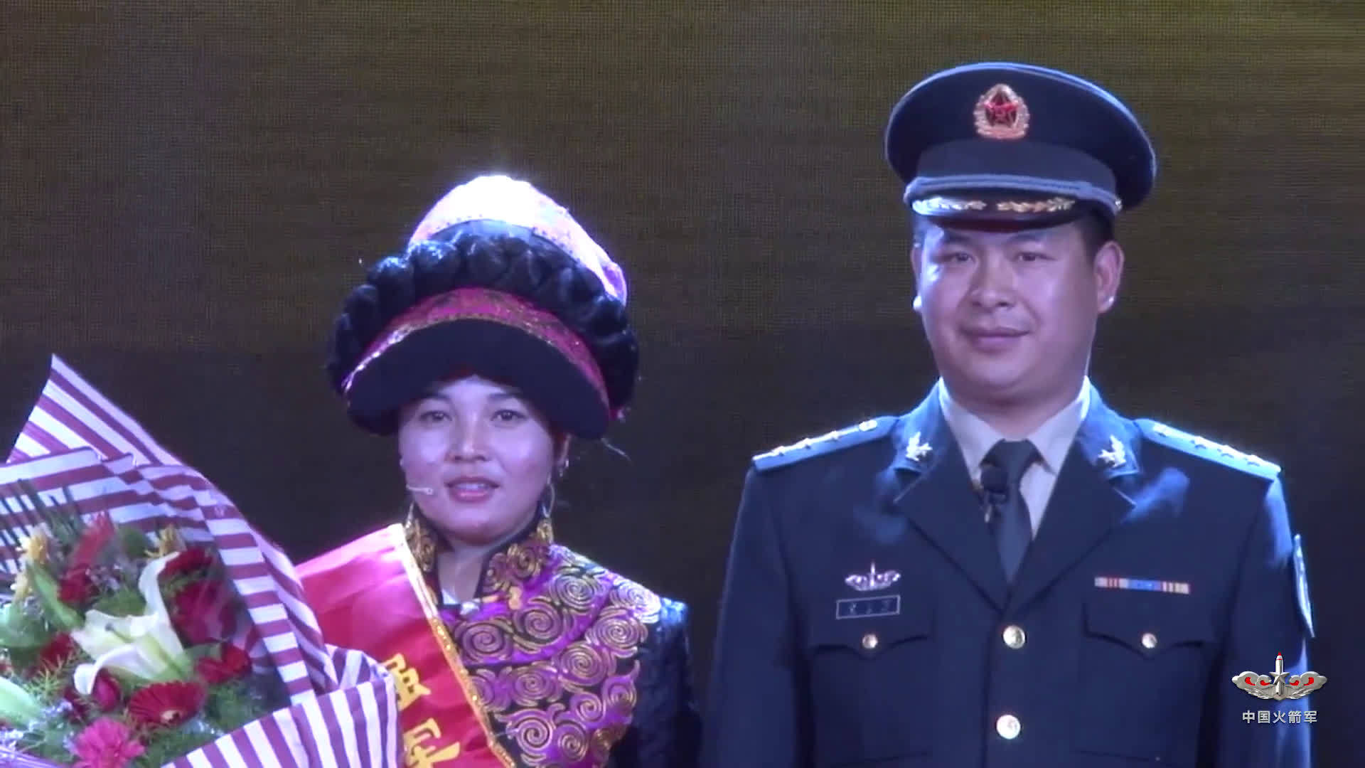 一等功臣沙子呷家庭上榜全国五好家庭近日全国妇联表彰