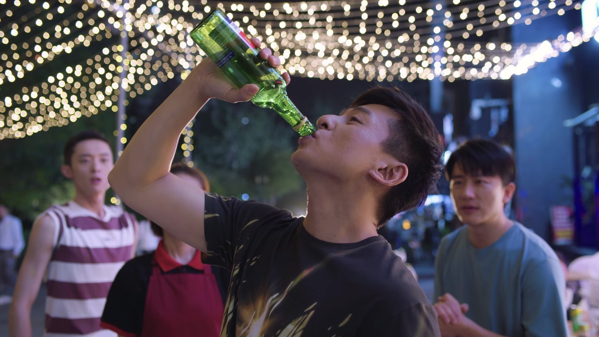 追完两集《欢迎光临》，我心生感叹，终于有一部像样的都市剧了休闲区蓝鸢梦想 - Www.slyday.coM