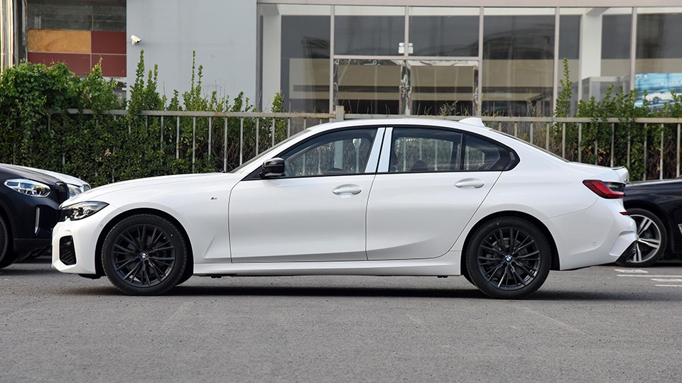 宝马3系等中期改款抄底标轴325顶配落地34万内