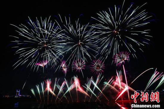 "花炮之乡"江西上栗上演绚丽烟花秀|萍乡市|江西省_新浪新闻