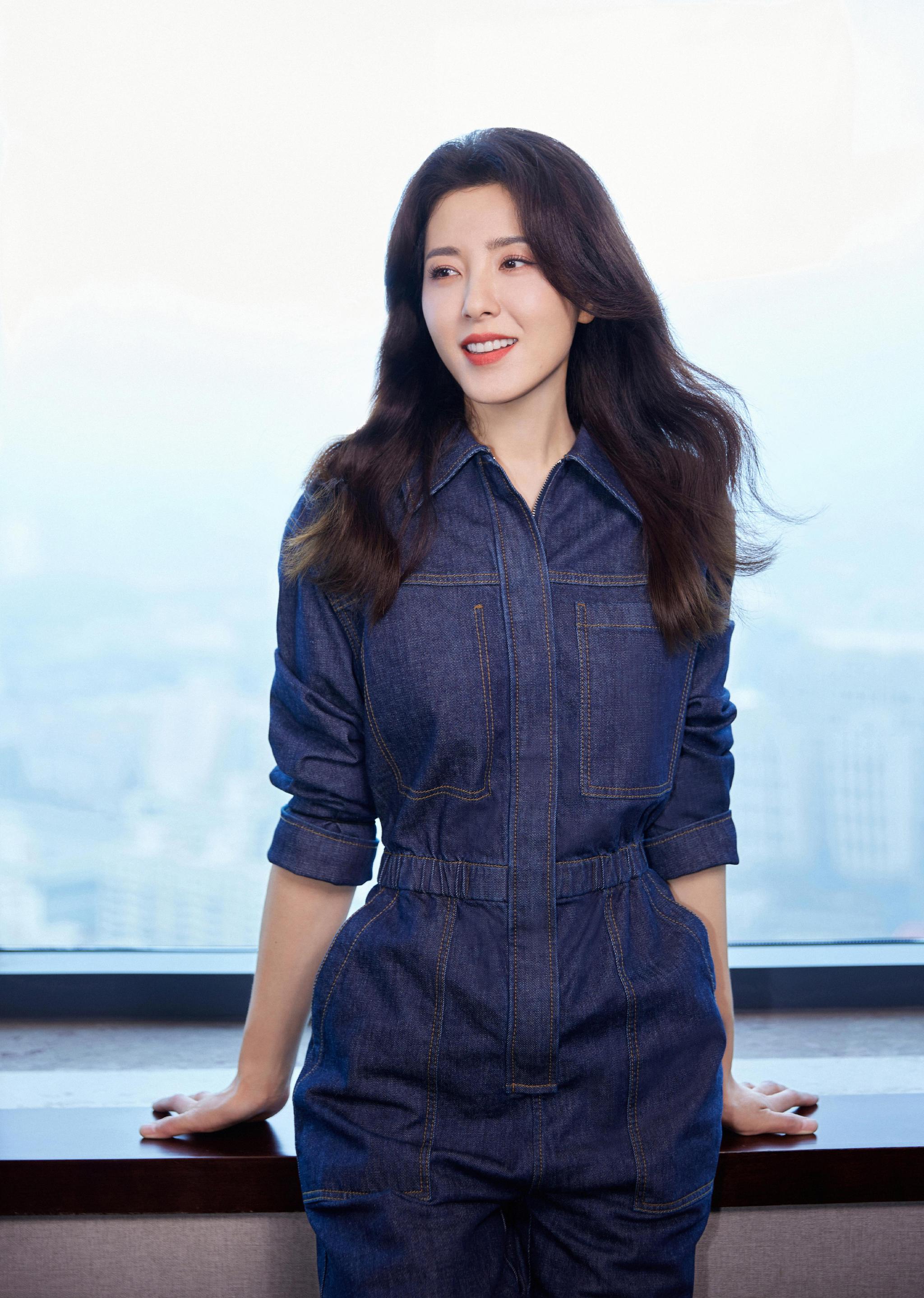 曾黎活在当下别和自己较劲丨人物