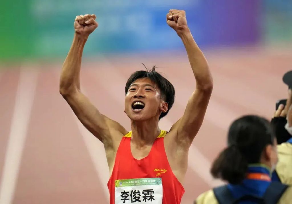 李俊霖冠军没有假期