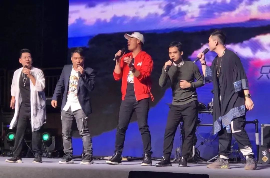 捧回五大奖项！阳江原创歌曲《不惑之年》你听过吗？休闲区蓝鸢梦想 - Www.slyday.coM