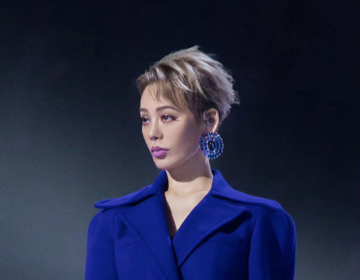 那英宁静浪姐同台宁静凭死亡口红赢关注网友担心她们台上撕起来