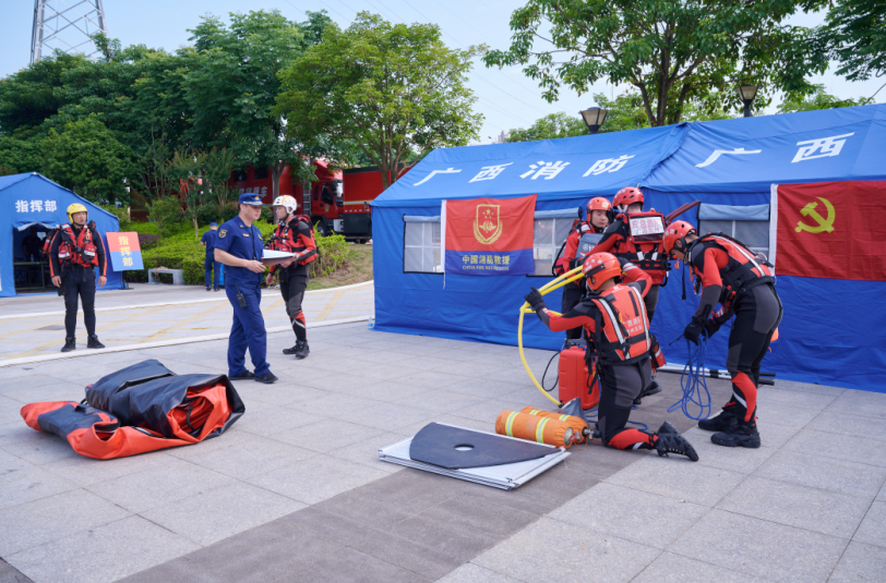 直击现场！这场水域灾害事故救援跨区域实战演练超带感！休闲区蓝鸢梦想 - Www.slyday.coM
