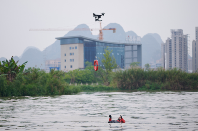 直击现场！这场水域灾害事故救援跨区域实战演练超带感！休闲区蓝鸢梦想 - Www.slyday.coM