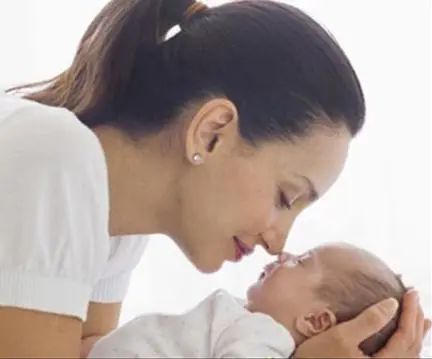 抚摸家里可爱的宝宝会带来什么好处呢？原来这么重要！休闲区蓝鸢梦想 - Www.slyday.coM