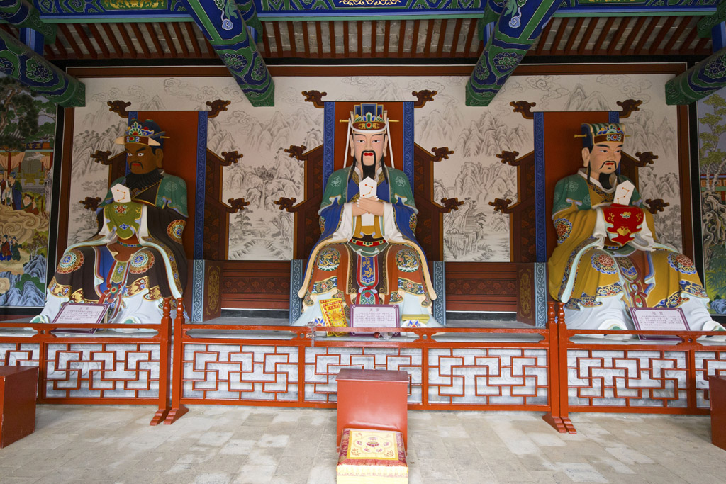 寄托古人消灾解难丰衣足食的愿望灞陵桥三官庙