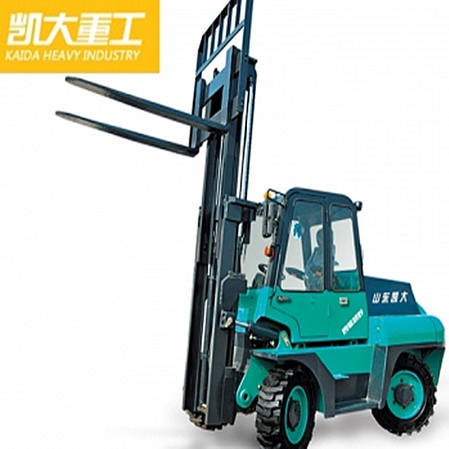 越野叉车马力大性能好设计合理凯大重工