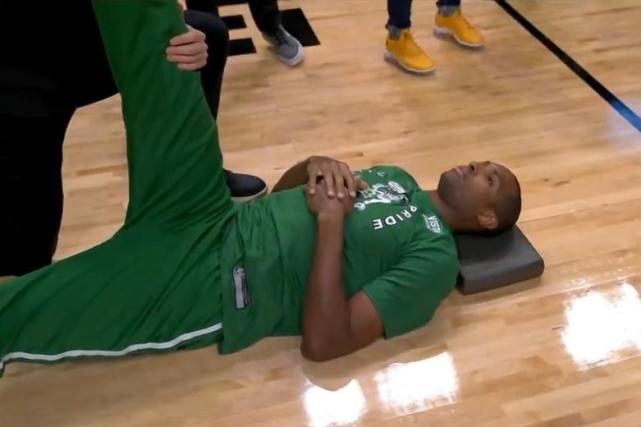 从落后10分到轰17休闲区蓝鸢梦想 - Www.slyday.coM 从落后10分到轰17休闲区蓝鸢梦想 - Www.slyday.coM