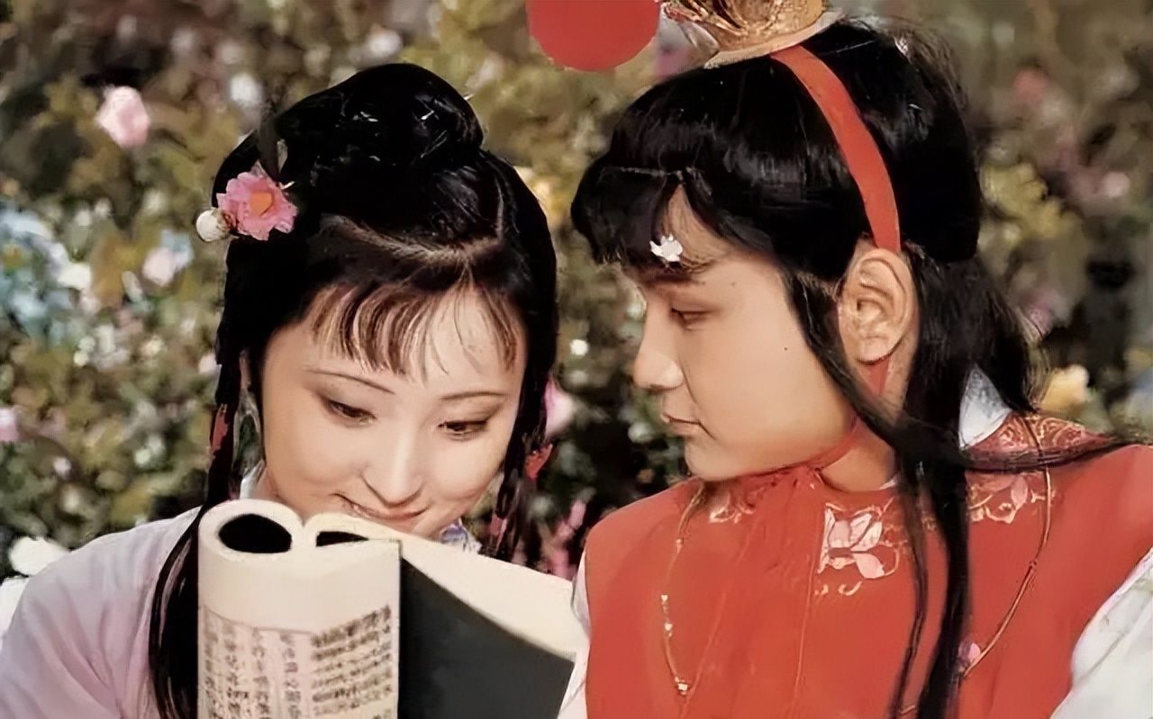 曹雪芹的家被抄时，一共有多少家产？雍正拿到清单后心都凉了半截休闲区蓝鸢梦想 - Www.slyday.coM