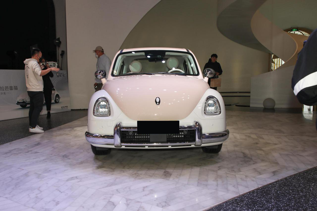 纯电版甲壳虫预售193万起专为女性打造带你看欧拉芭蕾猫