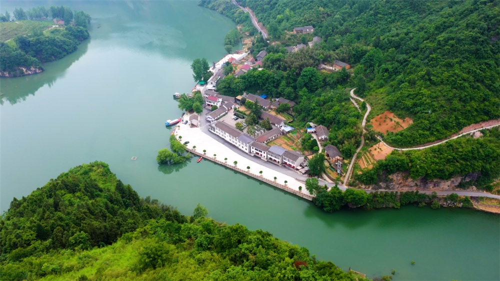 粉水国潮探幽访奇湖北谷城首届南河旅游文化节绚丽开幕