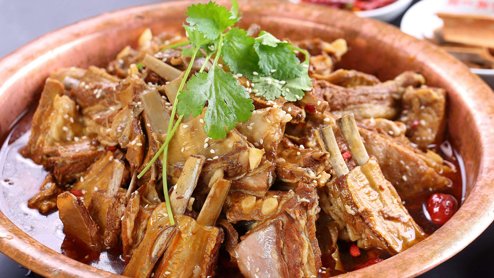 香到骨头里的红汤羊蝎子火锅做法全程分享汤鲜肉嫩太美味