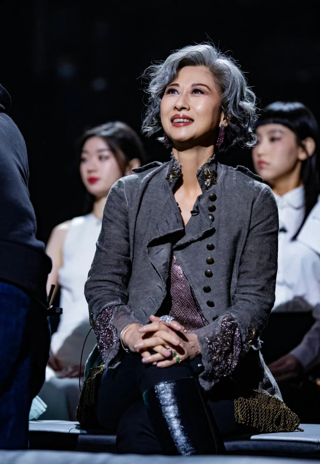 叶倩文今年我60岁潇洒翻红