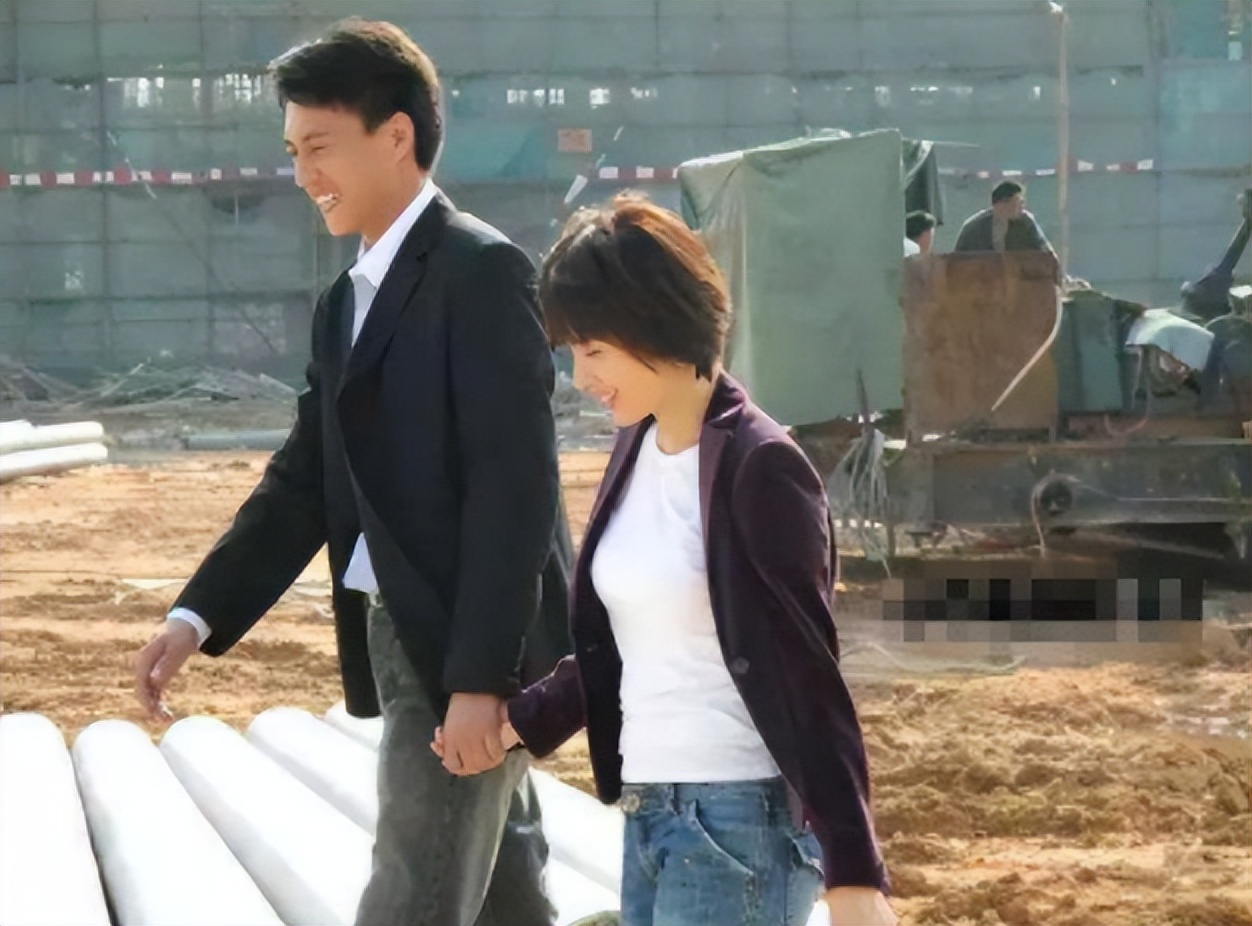 老干部靳东的坎坷情史被江珊女儿嫌弃5年转身娶二婚李佳