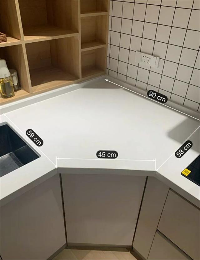 不做钻石柜今天就将我定做橱柜时的一些心得分享给大家,希望能为你家