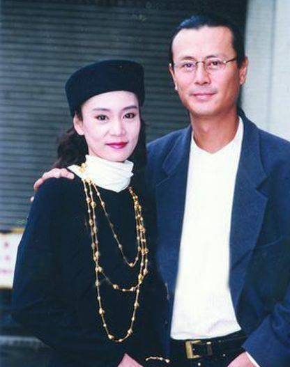 60岁的“琼女郎”，被渣男抛弃终身不孕，二婚丈夫也坠楼身亡！休闲区蓝鸢梦想 - Www.slyday.coM