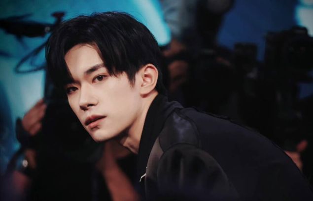 被传和刘浩存恋爱，被扒出多个恋爱细节，易烊千玺连夜发声辟谣休闲区蓝鸢梦想 - Www.slyday.coM