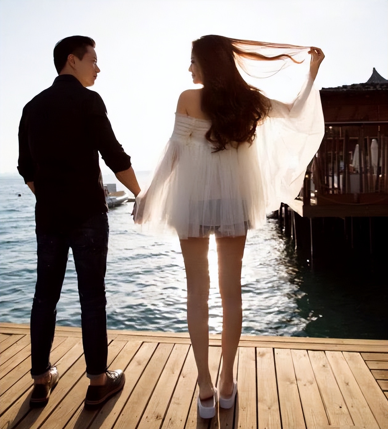 安以轩新动作:清空与老公陈荣炼昔日照片,疑似正式退圈安静生活休闲区蓝鸢梦想 - Www.slyday.coM 安以轩新动作:清空与老公陈荣炼昔日照片,疑似正式退圈安静生活休闲区蓝鸢梦想 - Www.slyday.coM