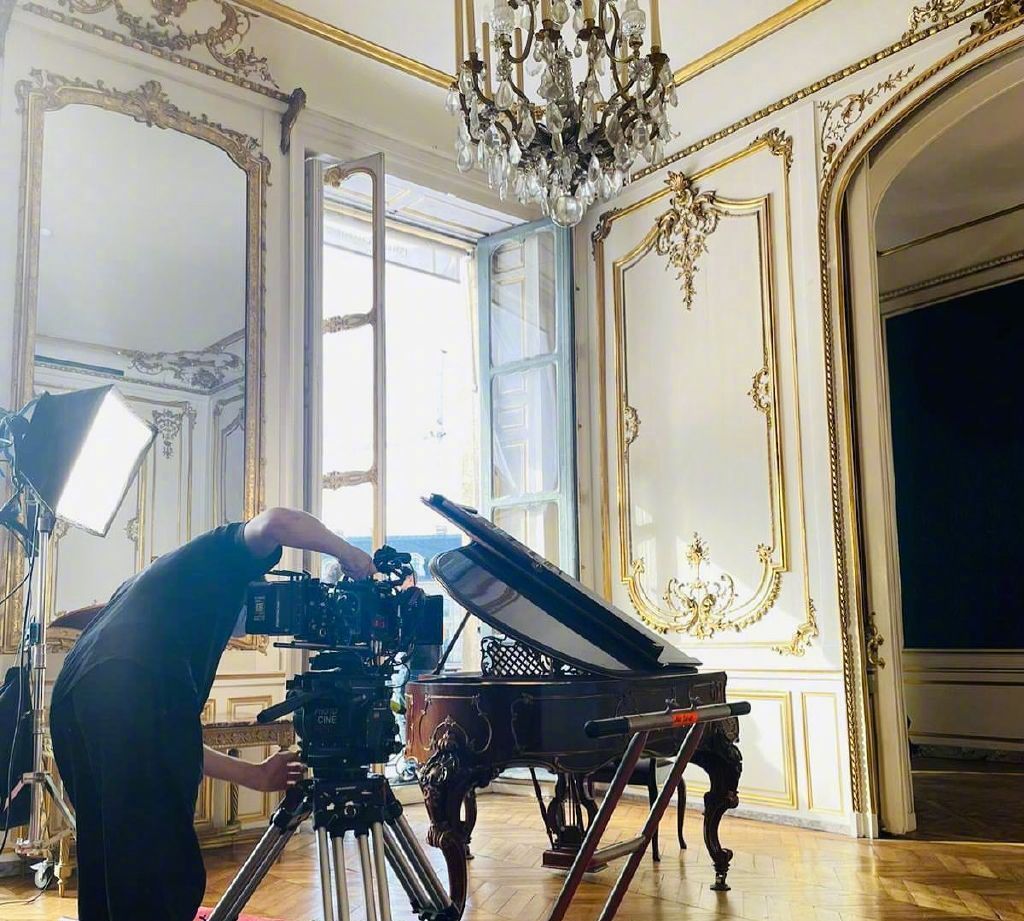 昆凌坐月子不胖反瘦!晒近照下巴削尖心情好,周杰伦忙出专辑头大休闲区蓝鸢梦想 - Www.slyday.coM 昆凌坐月子不胖反瘦!晒近照下巴削尖心情好,周杰伦忙出专辑头大休闲区蓝鸢梦想 - Www.slyday.coM