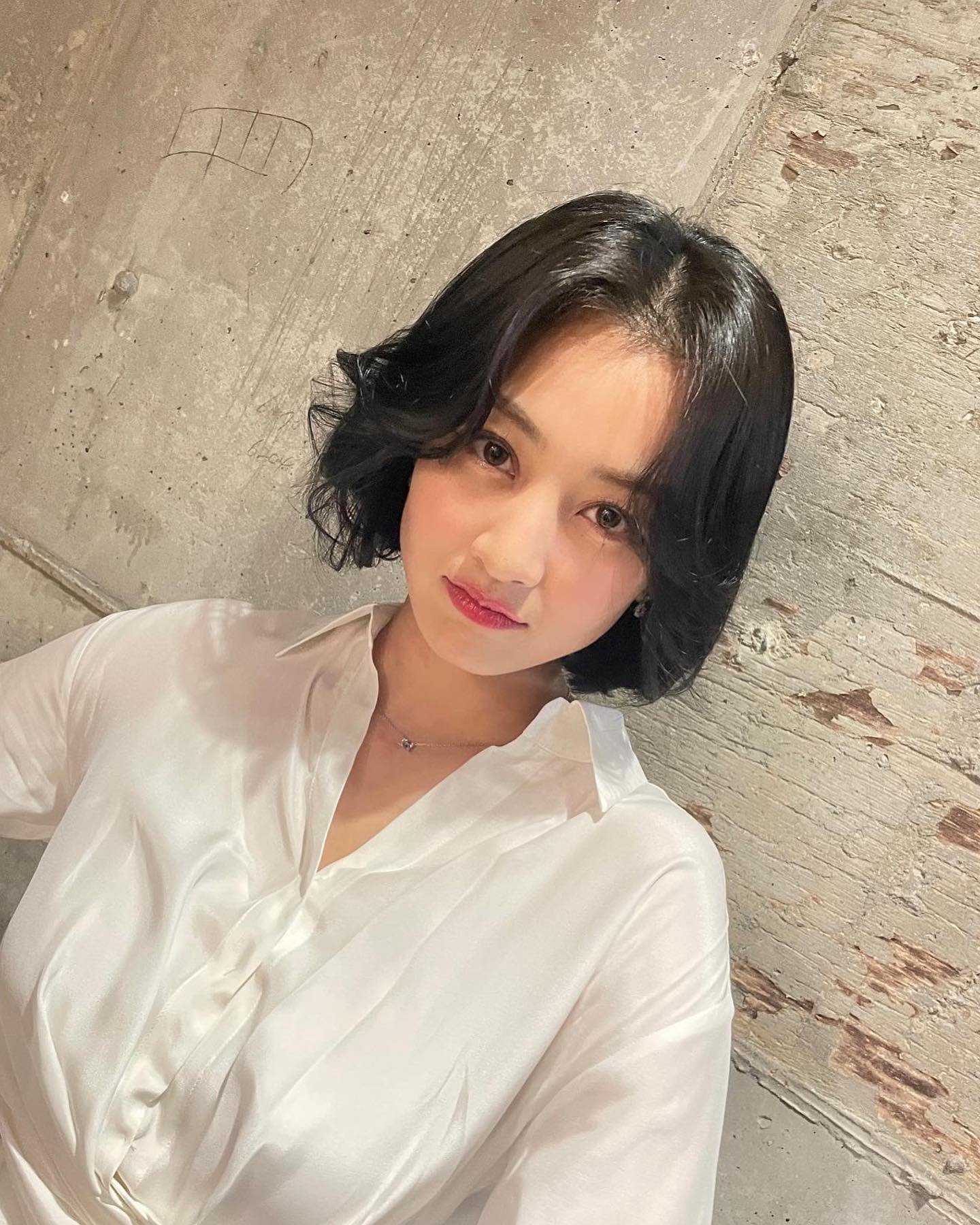 Twice志效性感衬衫造型,精致靓丽的容颜,如画报一般,魅力十足休闲区蓝鸢梦想 - Www.slyday.coM Twice志效性感衬衫造型,精致靓丽的容颜,如画报一般,魅力十足休闲区蓝鸢梦想 - Www.slyday.coM