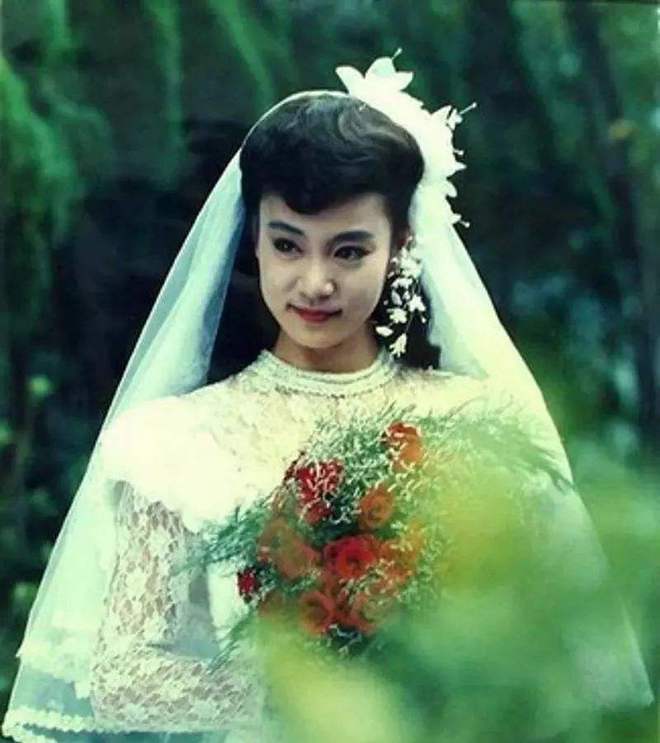 60岁的“琼女郎”，被渣男抛弃终身不孕，二婚丈夫也坠楼身亡！休闲区蓝鸢梦想 - Www.slyday.coM