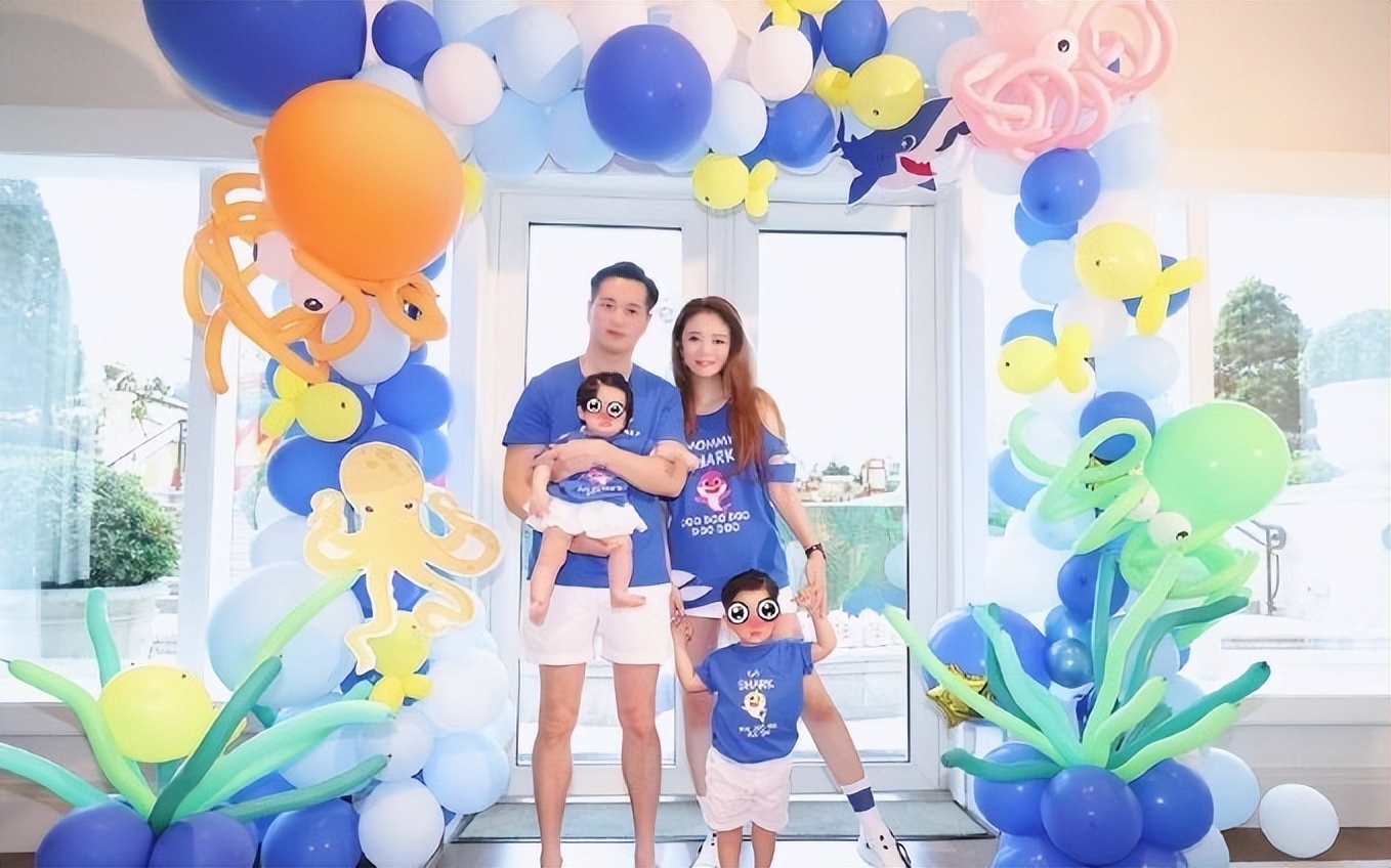 安以轩新动作:清空与老公陈荣炼昔日照片,疑似正式退圈安静生活休闲区蓝鸢梦想 - Www.slyday.coM 安以轩新动作:清空与老公陈荣炼昔日照片,疑似正式退圈安静生活休闲区蓝鸢梦想 - Www.slyday.coM