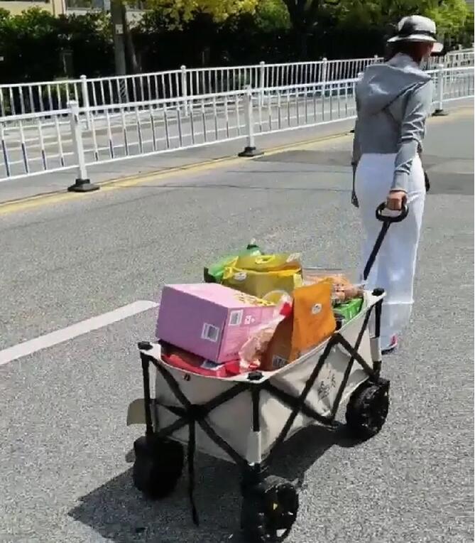 上海爸爸带着全村人的希望购物,回到家宝宝笑容消退,都是券的祸休闲区蓝鸢梦想 - Www.slyday.coM 上海爸爸带着全村人的希望购物,回到家宝宝笑容消退,都是券的祸休闲区蓝鸢梦想 - Www.slyday.coM