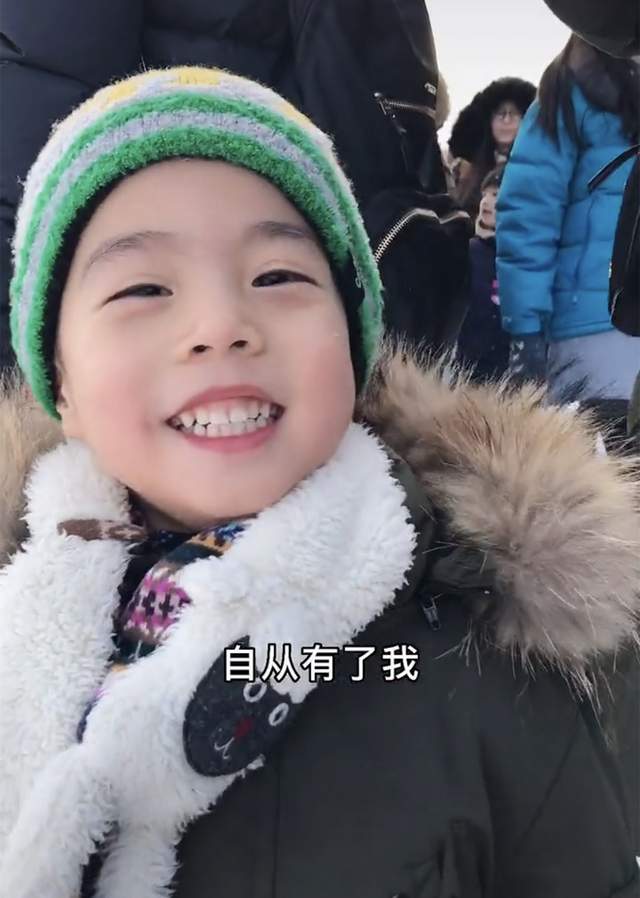 杨若兮8岁儿子520表白妈妈:我不想你当超人,希望你永远都是女孩休闲区蓝鸢梦想 - Www.slyday.coM 杨若兮8岁儿子520表白妈妈:我不想你当超人,希望你永远都是女孩休闲区蓝鸢梦想 - Www.slyday.coM