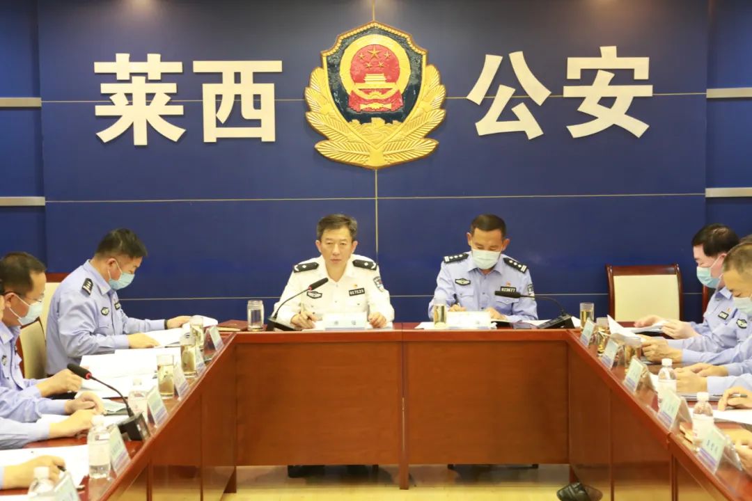 莱西市副市长,公安局局长傅强同志表示:举办这次擂台比武是贯彻