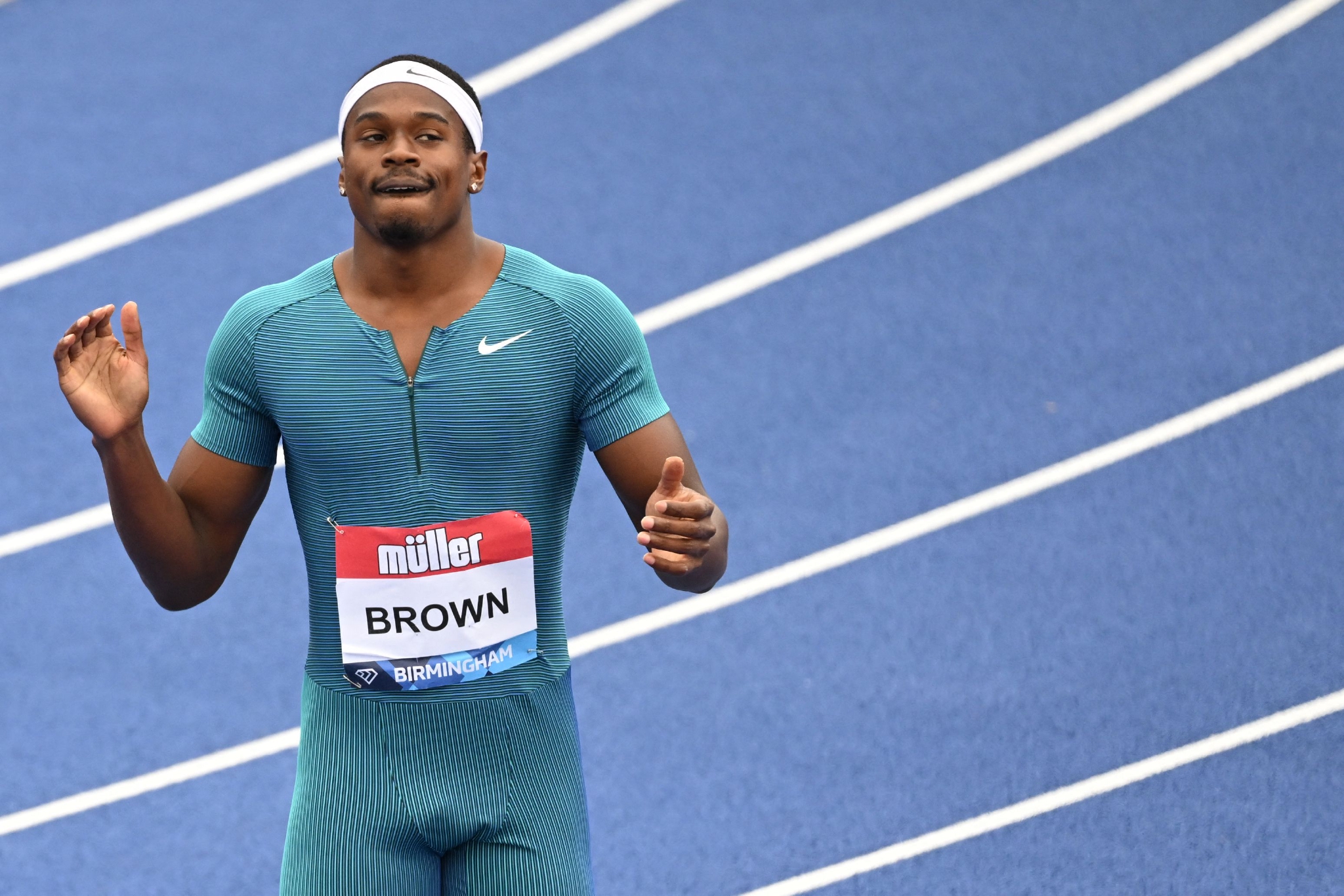 田径钻石联赛伯明翰站布朗男子百米夺冠