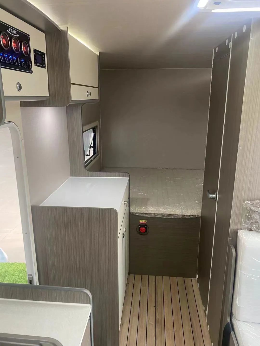 68万起!简简单单房车生活 威士捷凯马c型亲民房车__财经头条