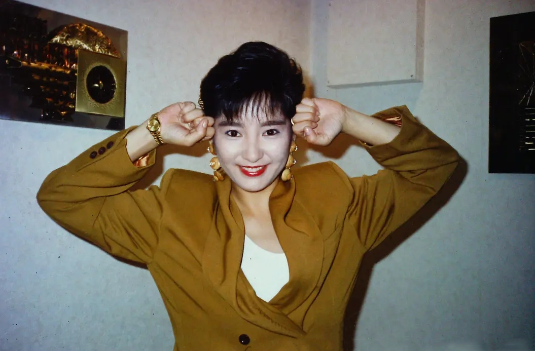 放弃张国荣选择了徐少强18岁未婚生子的严慧明后悔过吗