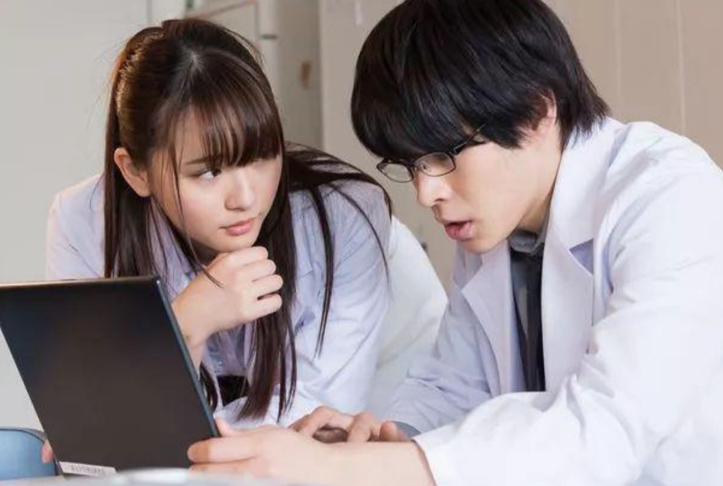 拍成国产剧,看了一眼定妆照,已经被尬到|理科生坠入情网|真人版|定妆