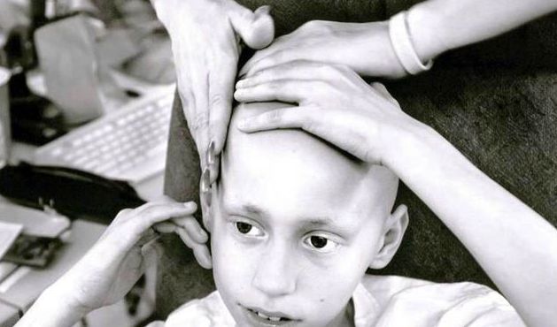 被病痛折磨的儿子,妈妈选择让他安乐死休闲区蓝鸢梦想 - Www.slyday.coM 被病痛折磨的儿子,妈妈选择让他安乐死休闲区蓝鸢梦想 - Www.slyday.coM