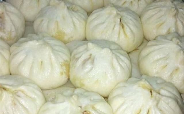 女子精心准备的晚餐，却被丈夫吐槽：蒸个寂寞，还不如蒸个大饼休闲区蓝鸢梦想 - Www.slyday.coM